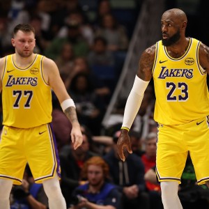 九游娱乐平台-洛杉矶德比失利！湖记失眠：若湖人能像下半场那么防就会好很多